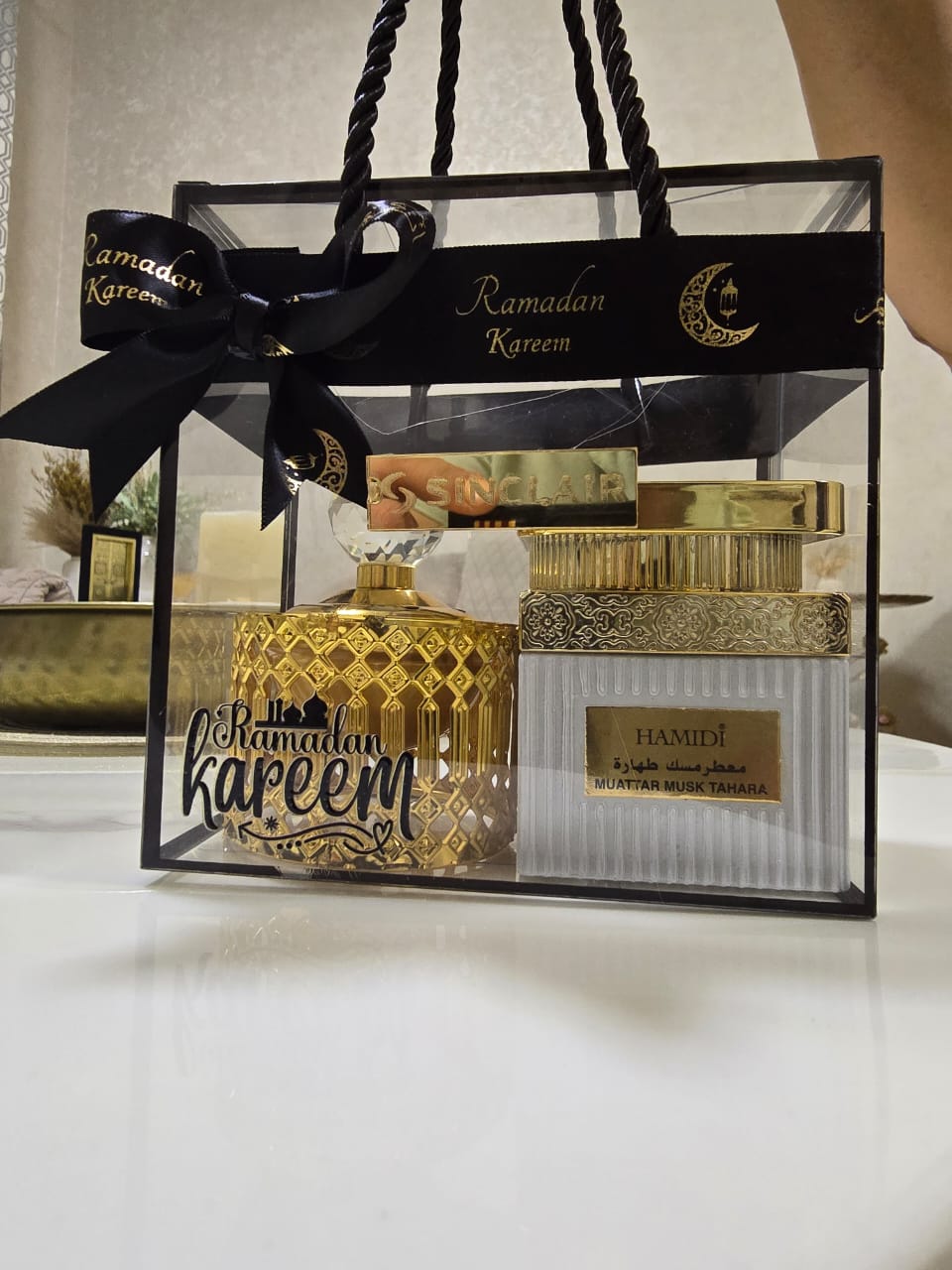 Elegant Business Gift – Perfume & Bakhoor Set - Image 2