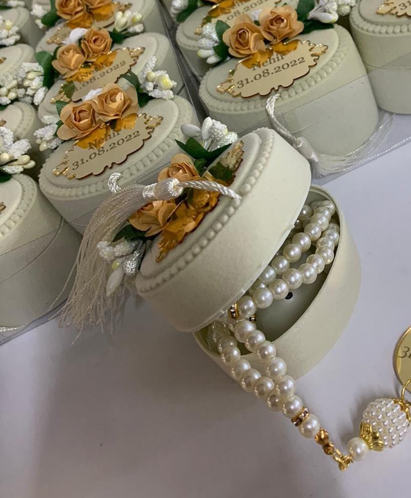Personalized Velvet Box Pearl Prayer Beads Tasbeeh from ZAYOSHE in Sharjah