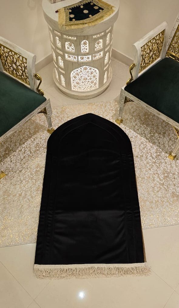 Black Velvet Prayer Mat