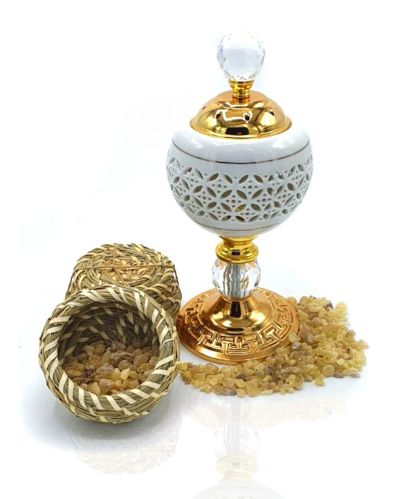 CERAMIC-BAKHOOR-BURNER-WITH-CRYSTAL-LID_0001_Layer-2 Ceramic Bakhoor Burner With Crystal Lid