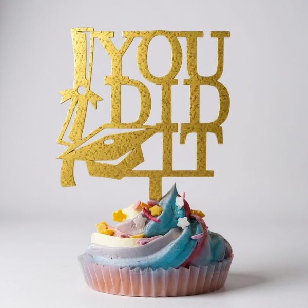 Elegant Acrylic Graduation Topper – Congrats Grad