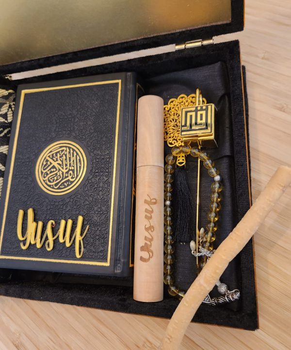 Exclusive-Islamic-Gift-Set-with-Rainbow-Quran-For-Him1 Exclusive Islamic Gift Set with Rainbow Quran For Him - Black