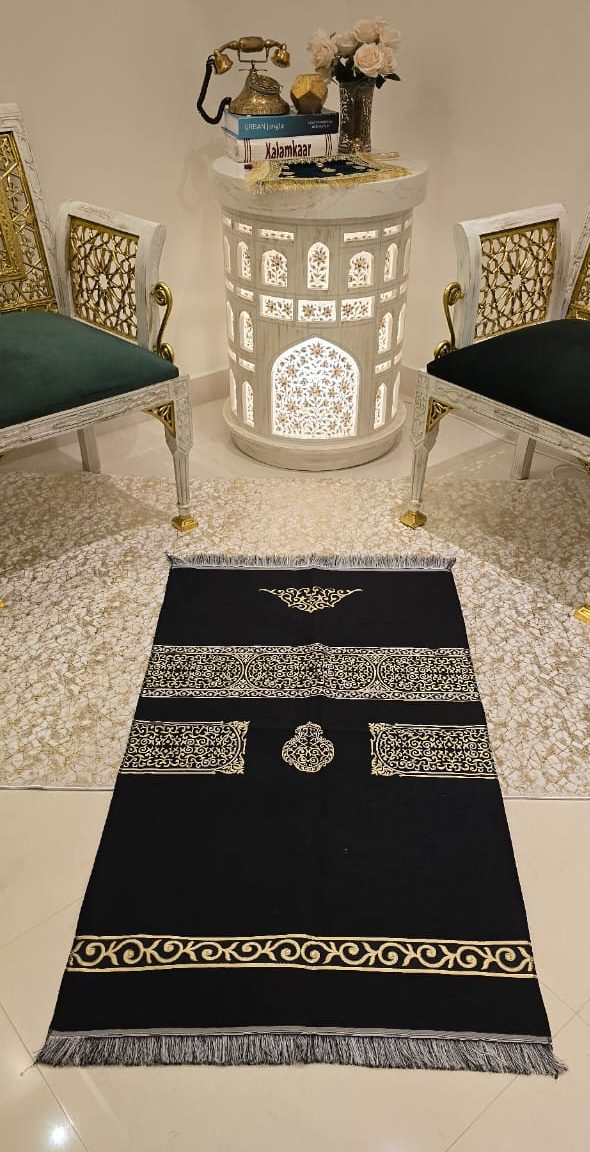 Kaaba-Pattern-Prayer-Mat-e1737998630859 Kaaba Pattern Prayer Mat