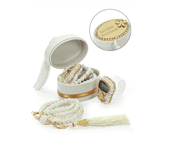 Personalized Velvet Tasbeeh Box Favors - White