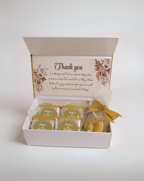 Personalized Wedding Gift Hamper with Mini Favors