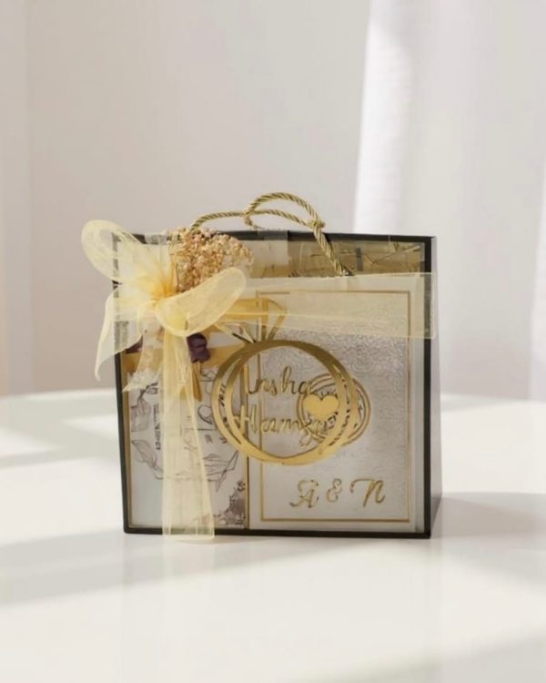 Personalized Wedding Gift Hamper with Mini Favors