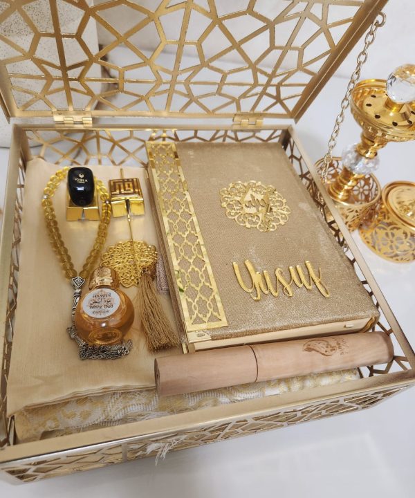 Royal-Islamic-Gift-Set-For-Him1 Personalized Royal Islamic Gift Box For Him