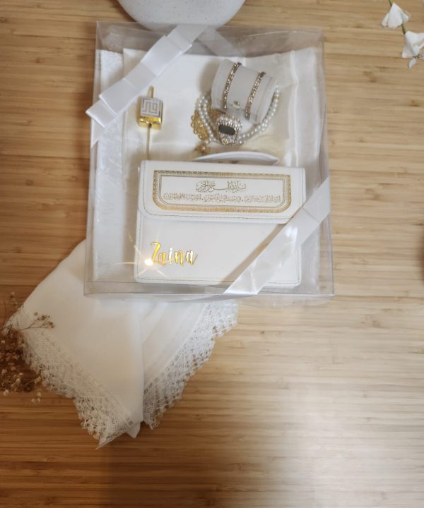 30 Para Quran Ramadan Gift Set For Her - White