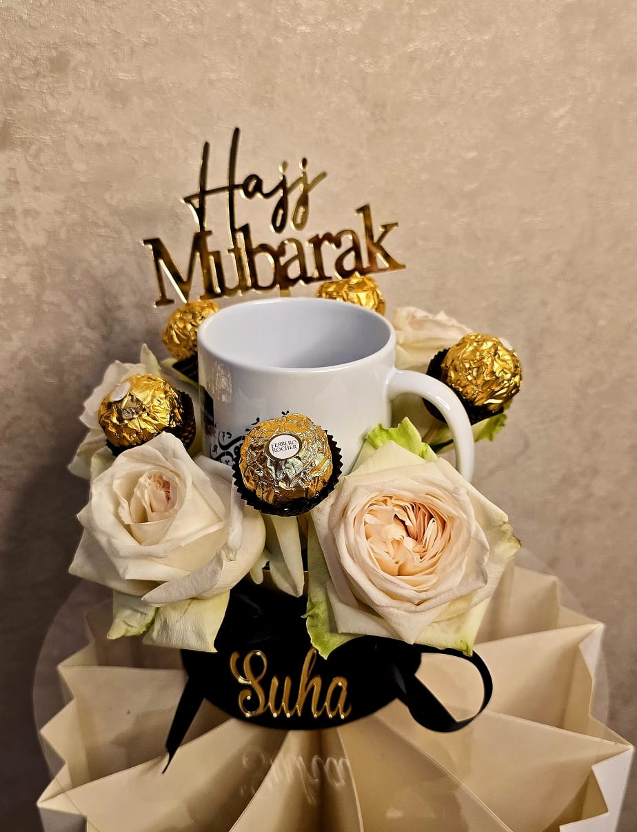 Hajj Mubarak Mug Bouquet in Sharjah