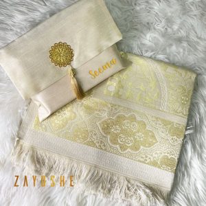 Prayer Rug With Pouch - Gold