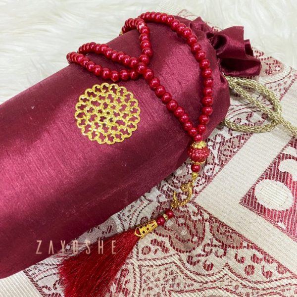 Prayer Rug With Pouch And Matching Tasbeeh - Maroon