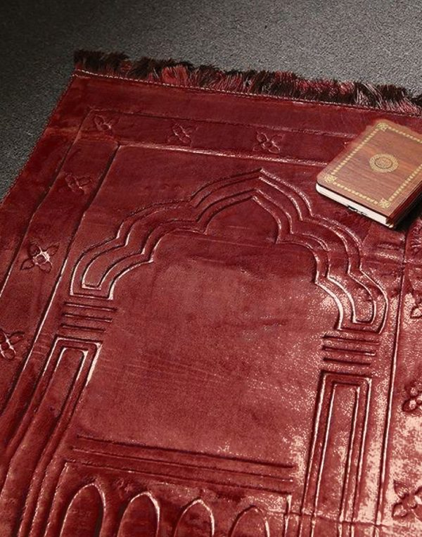 Sundus Innovative Prayer Mat Maroon