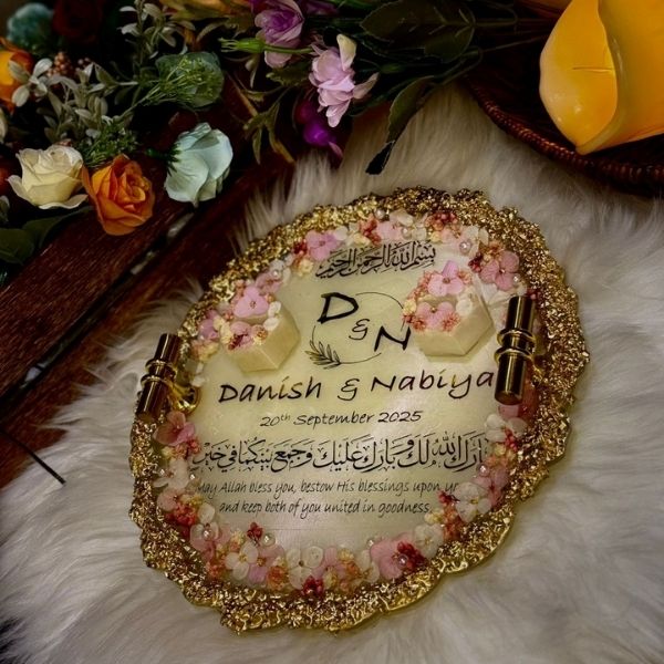 Golden Floral Handmade Resin Name Plaque Golden Floral Handmade Resin Name Plaque