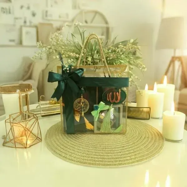 Elegant Islamic Gift Hamper (3) Elegant Islamic Gift Hamper