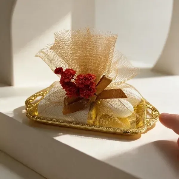 Chocolate Wedding Favor – Red or Gold4 Chocolate Wedding Favor – Red or Gold